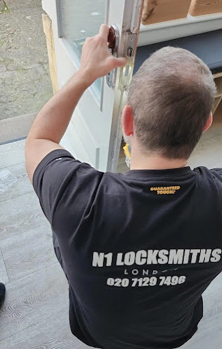 locksmith services in Highbury