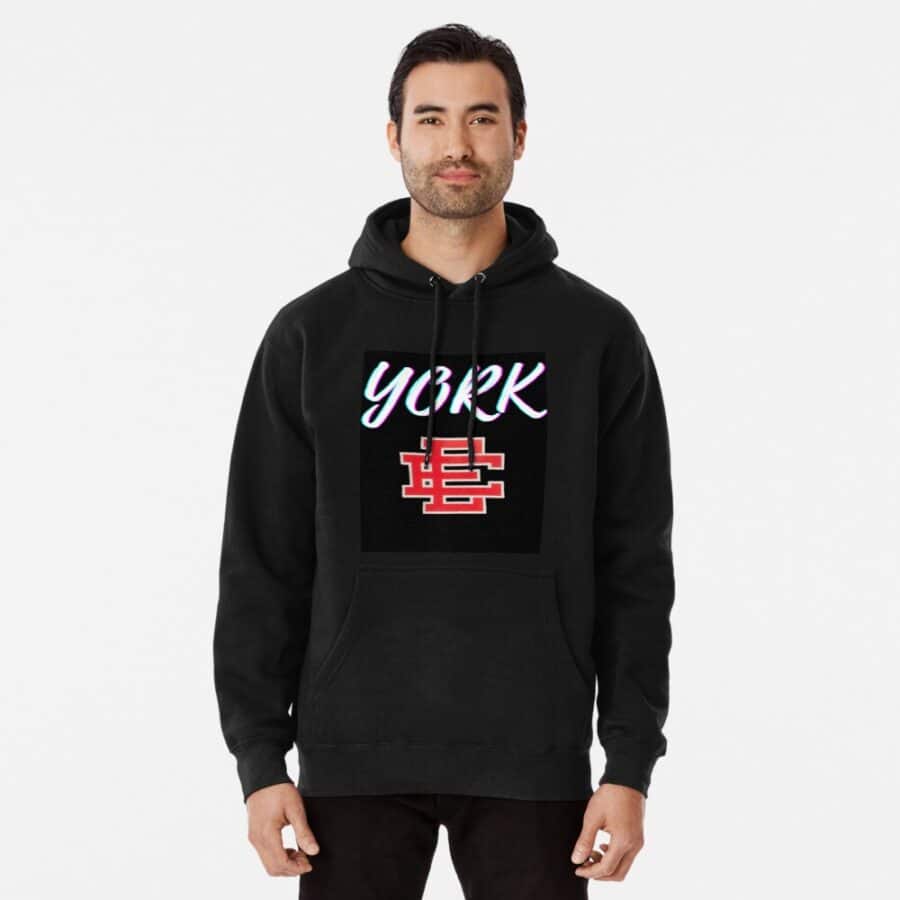 A Sweatshirt That Gives You a Comfort Look