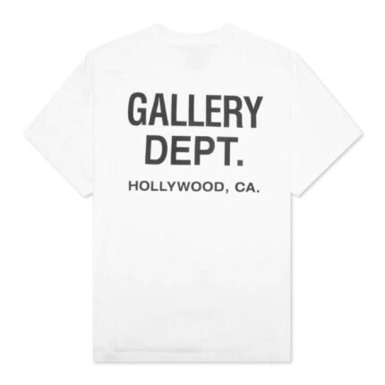 Gallery Dept. hoodie is versatile and can be styled