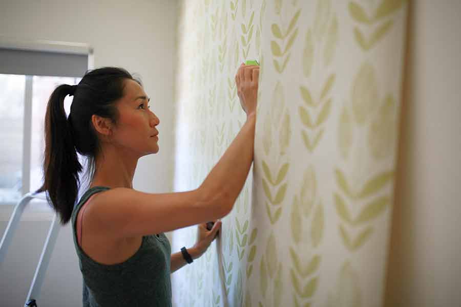 Installing Mural Wallpaper